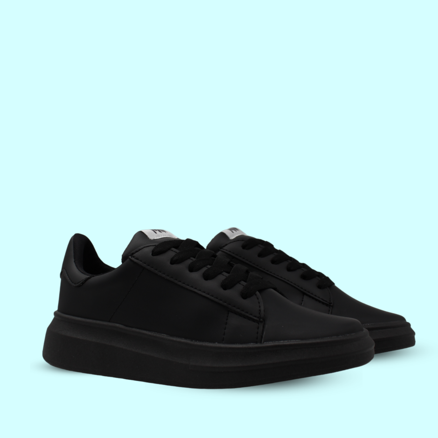 Manila Total Black