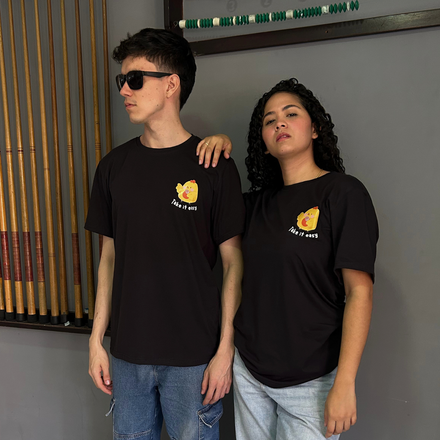 Camiseta Negra Unisex Take it Easy