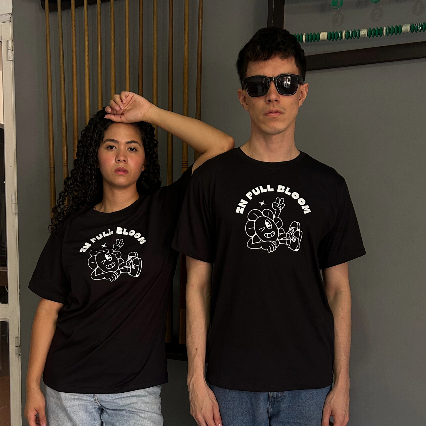 Camiseta Negra Unisex In Full
