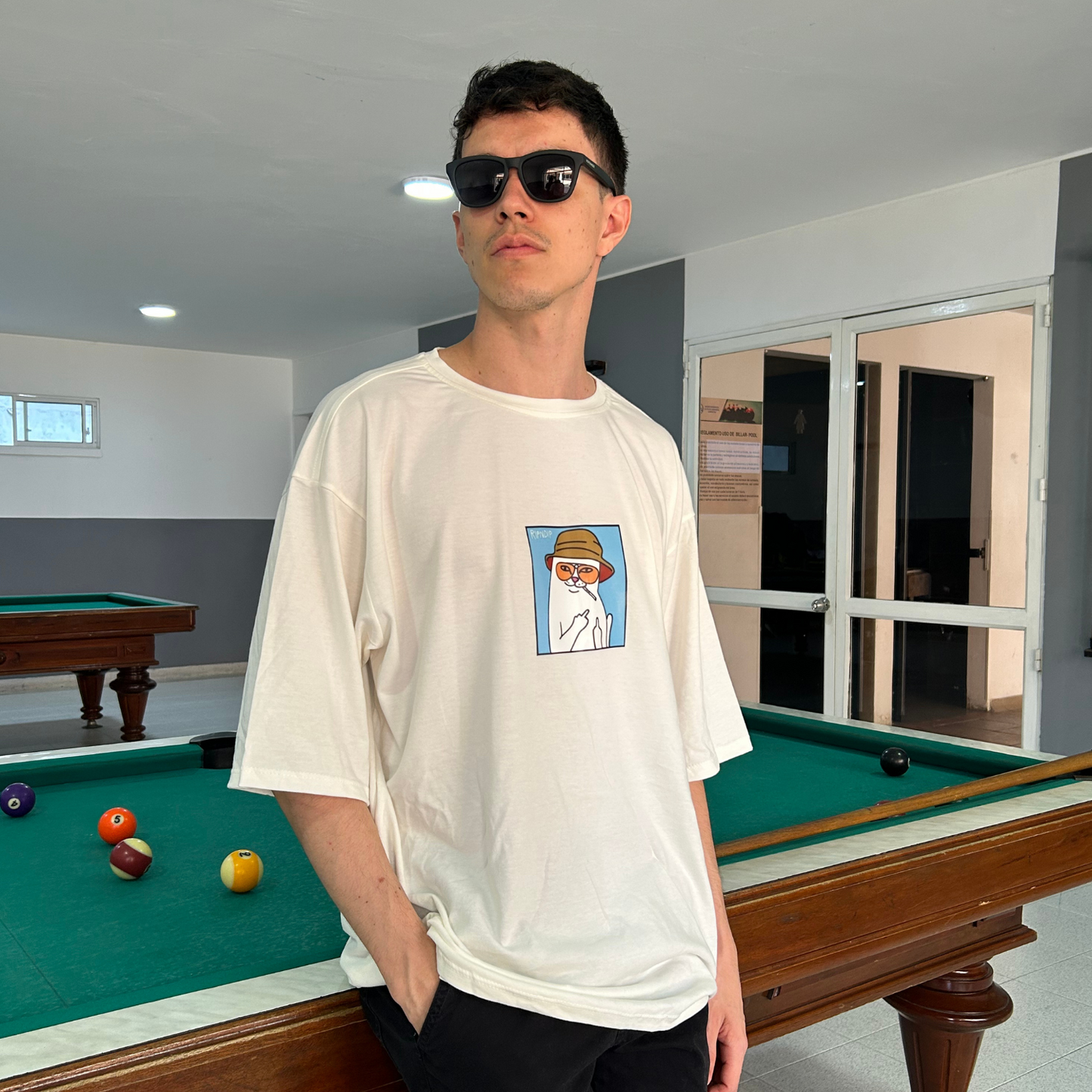 Camiseta Oversize Unisex Marfil Gato