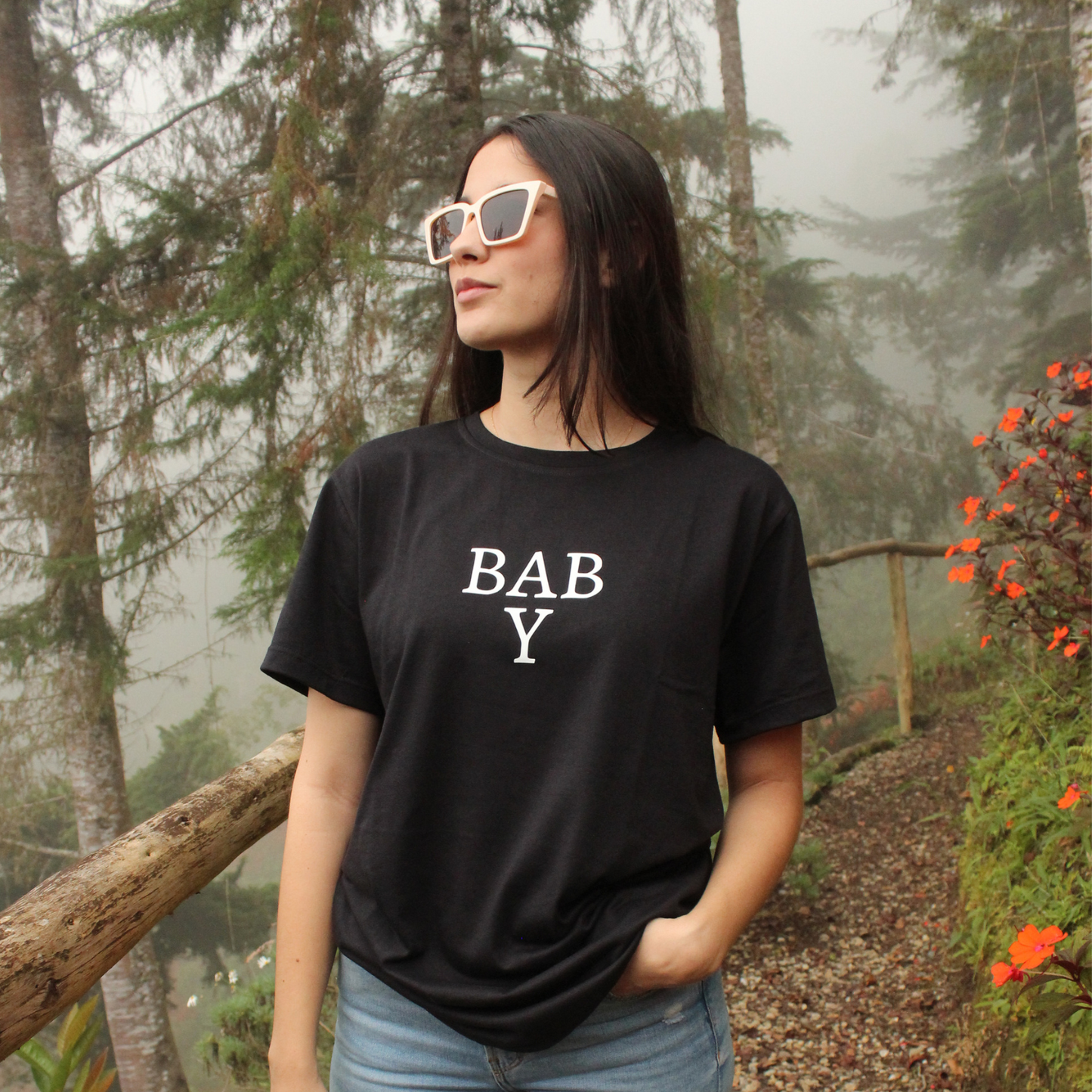 Camiseta unisex negra baby