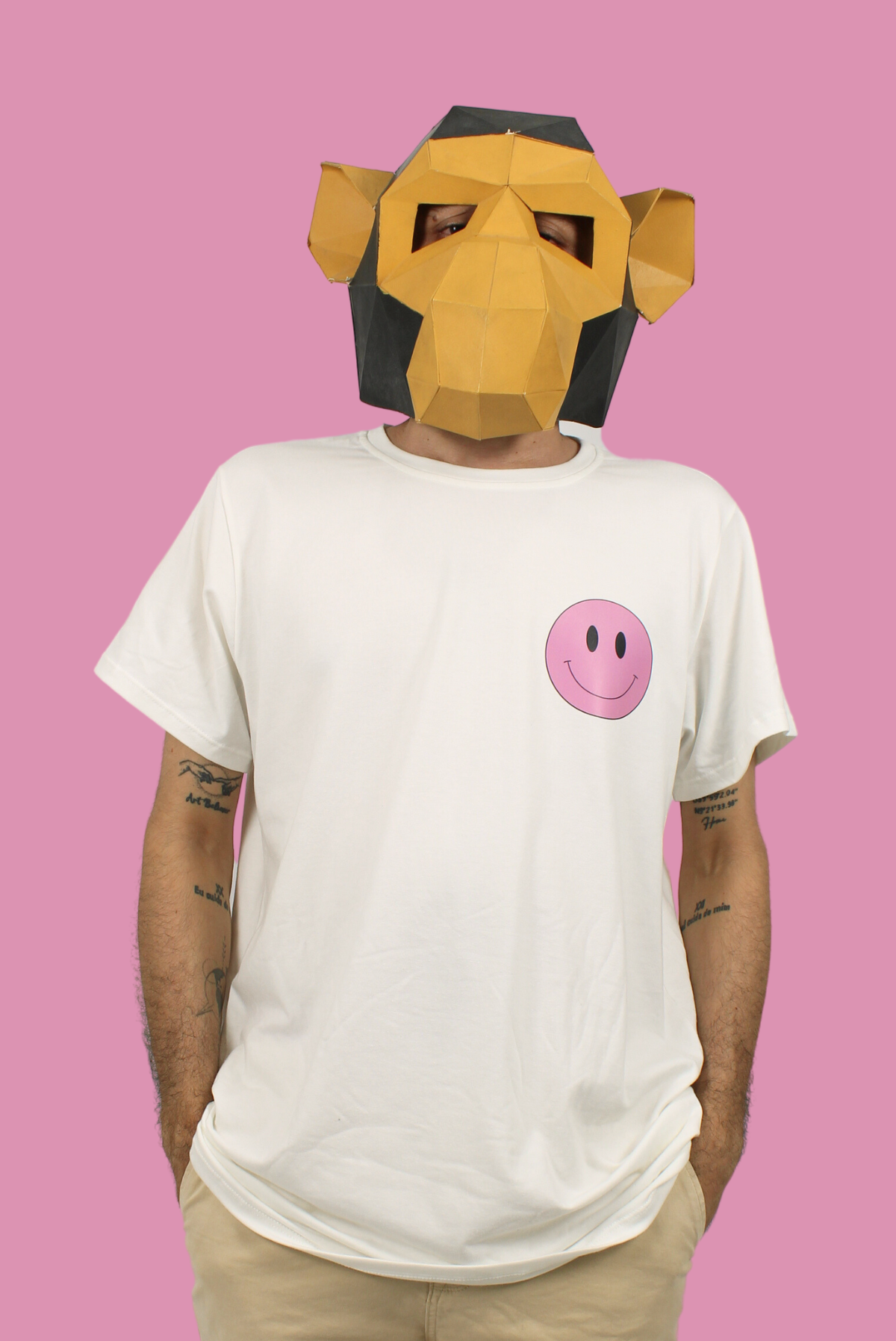 Camiseta unisex blanco hueso carita
