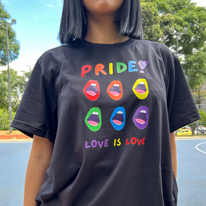 Camiseta Unisex Negra Pride Labios