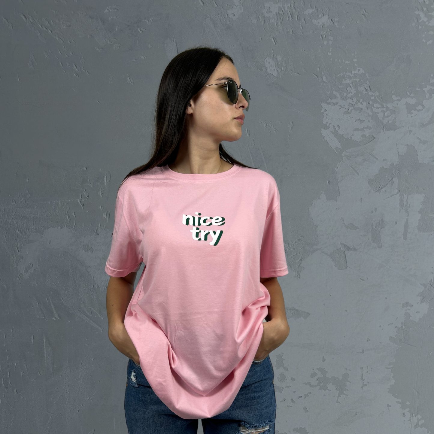 Camiseta unisex rosa nice try