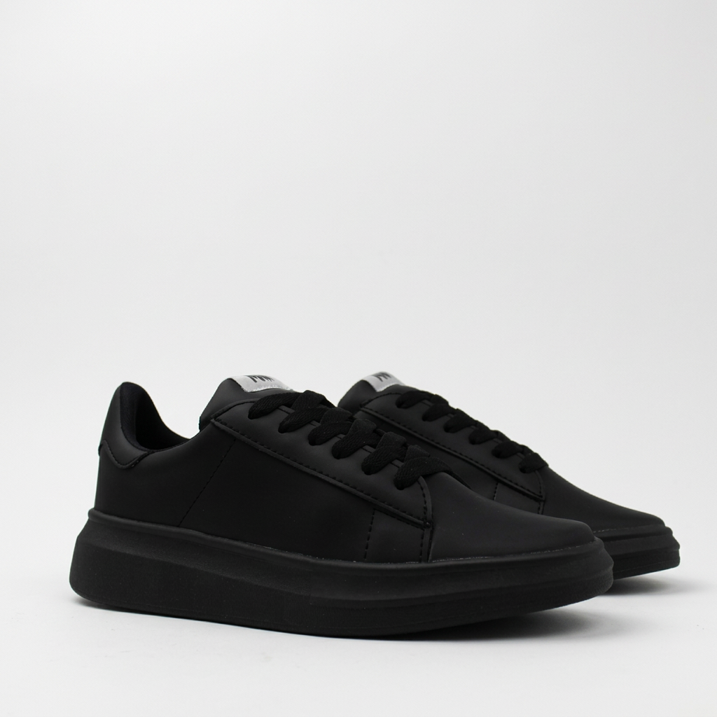 Manila Total Black
